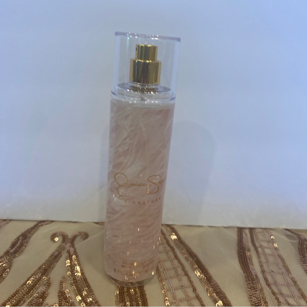 Jessica Simpsom Fragrance Body Mist 8 oz Choose your Scent.